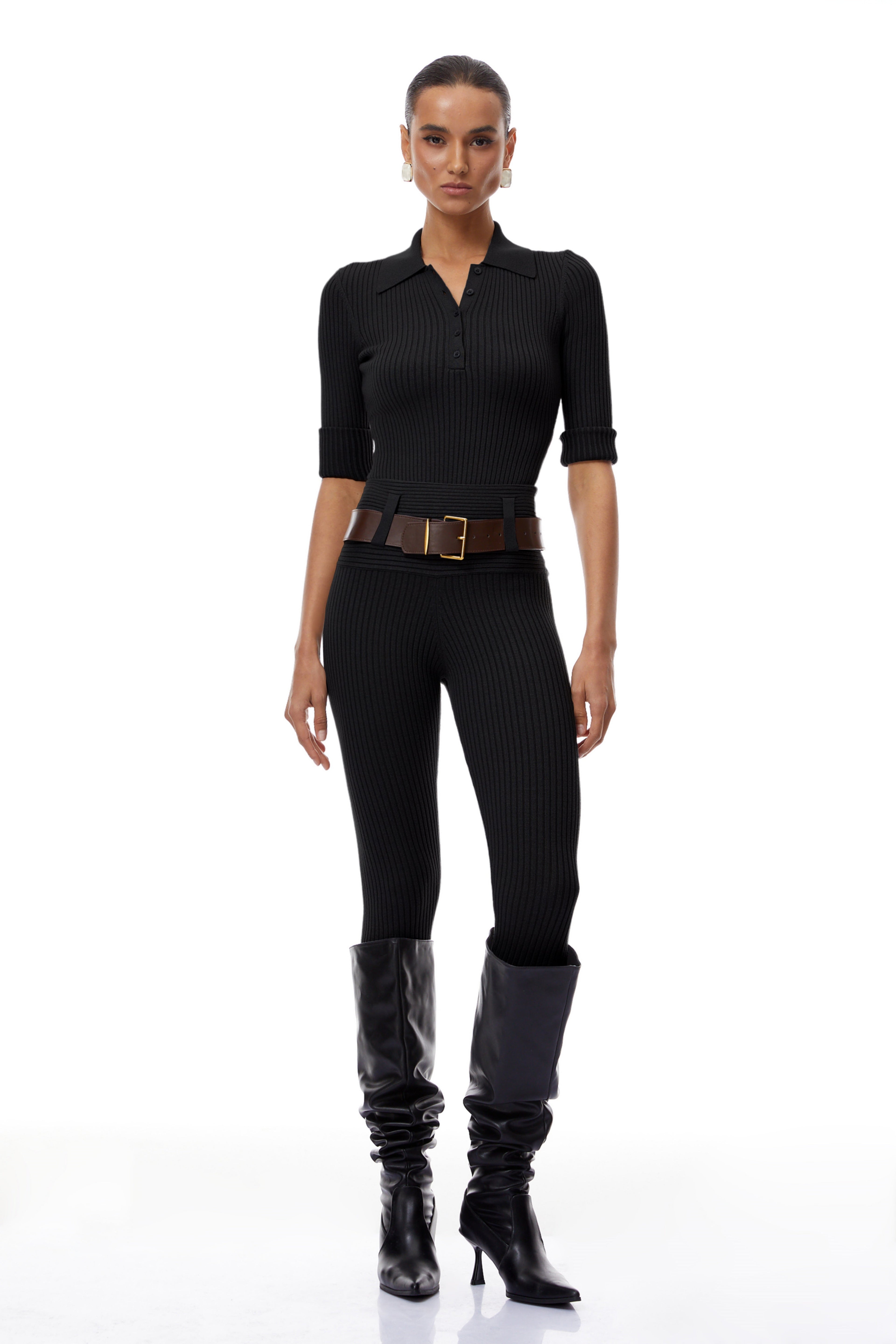 Conjunto de cuerpo y pantalones de punto acanalado negro de la marca Final Sale, con detalles ajustados y elegantes.