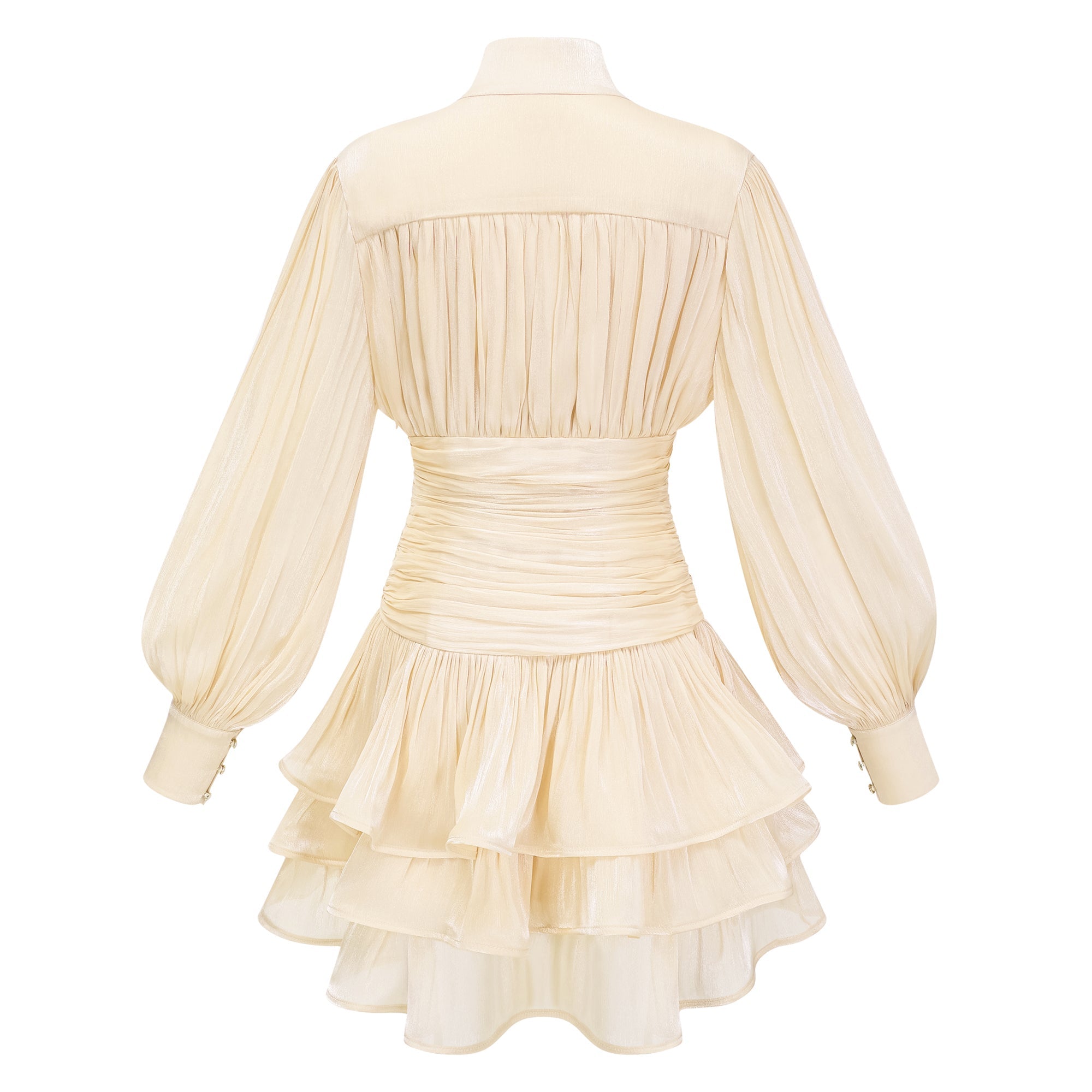 Vestido mini de novia Emersyn Neutrals con cuello alto y detalles de volantes en tonos neutros.