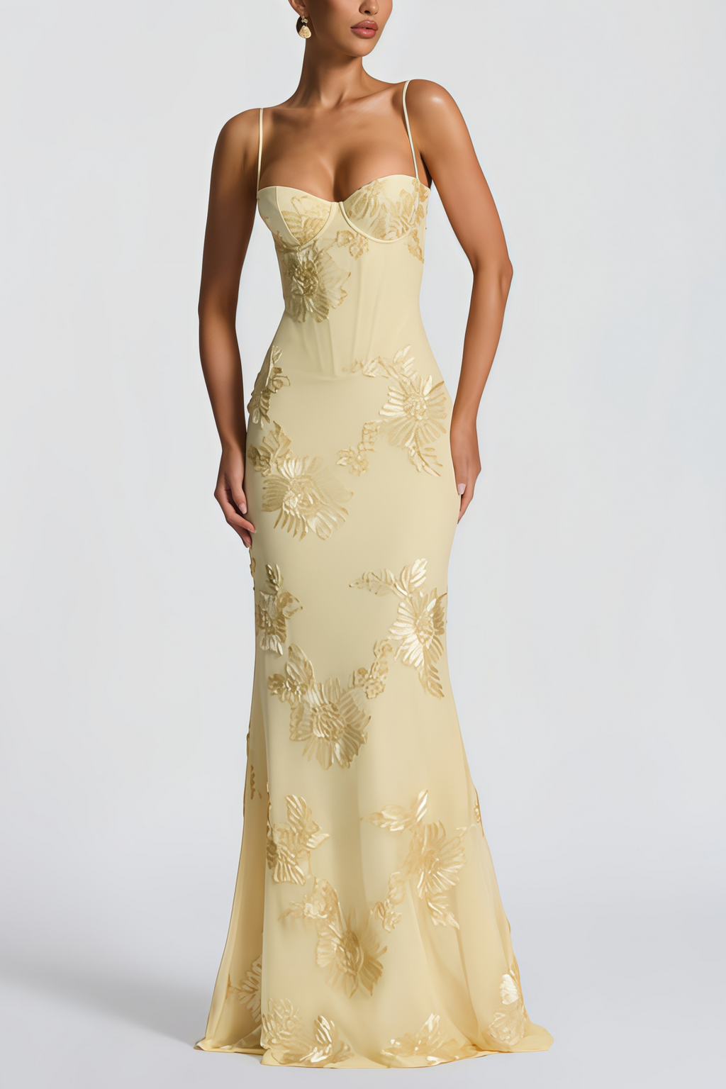 Vestido largo de noche Théoline amarillo con bordado floral, corsé y falda maxi, estilo elegante y femenino.