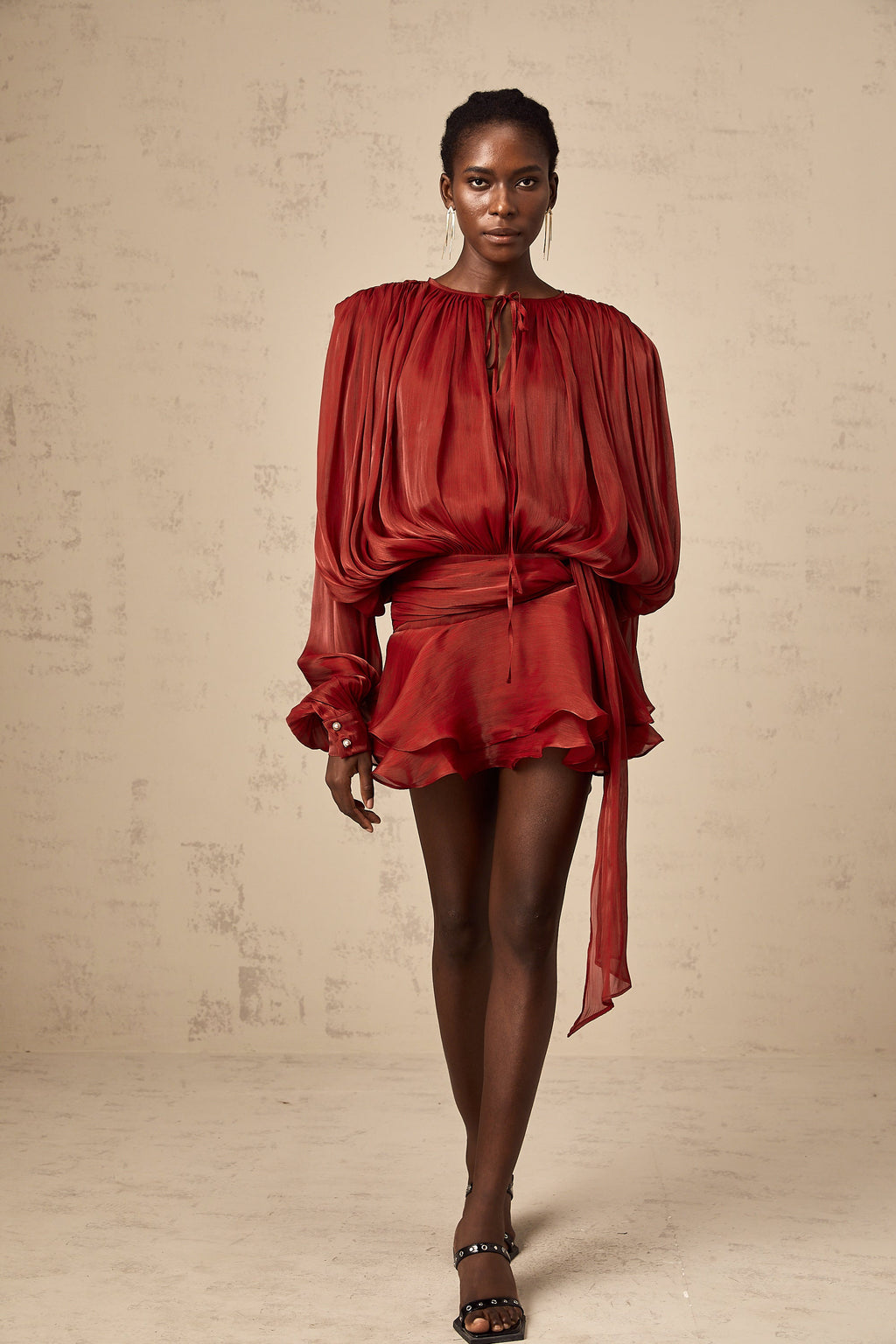 Eugénie Vestido mini rojo con volantes y pliegues