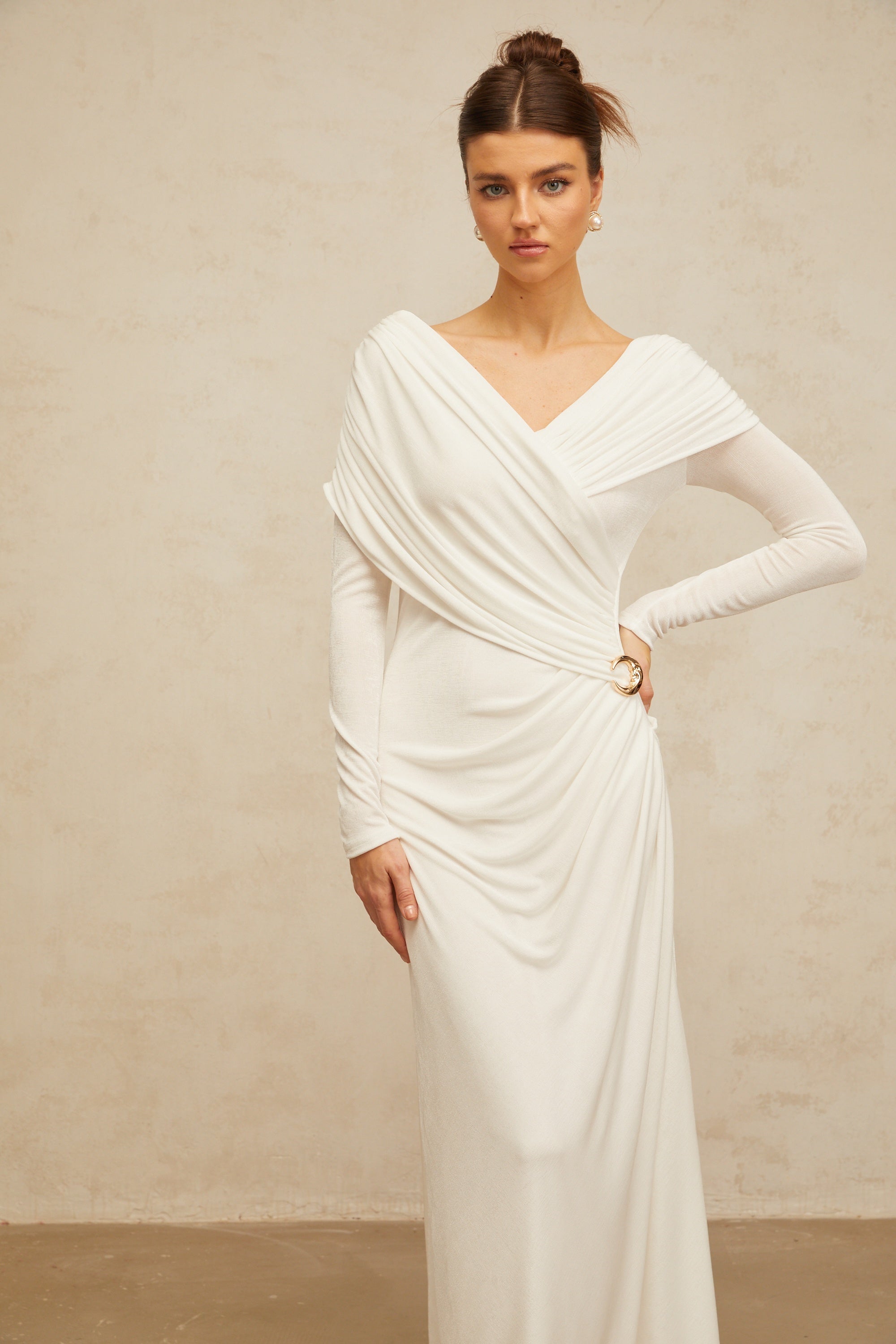 Vestido largo ajustado y fruncido Hélène en algodón blanco, estilo maxi y ajustado, para mujer, imagen en color blanco.