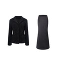 Conjunto de chaqueta de tweed negra Ariadna y falda de satén, vestido elegante de la marca Final Sale, vista de frente.