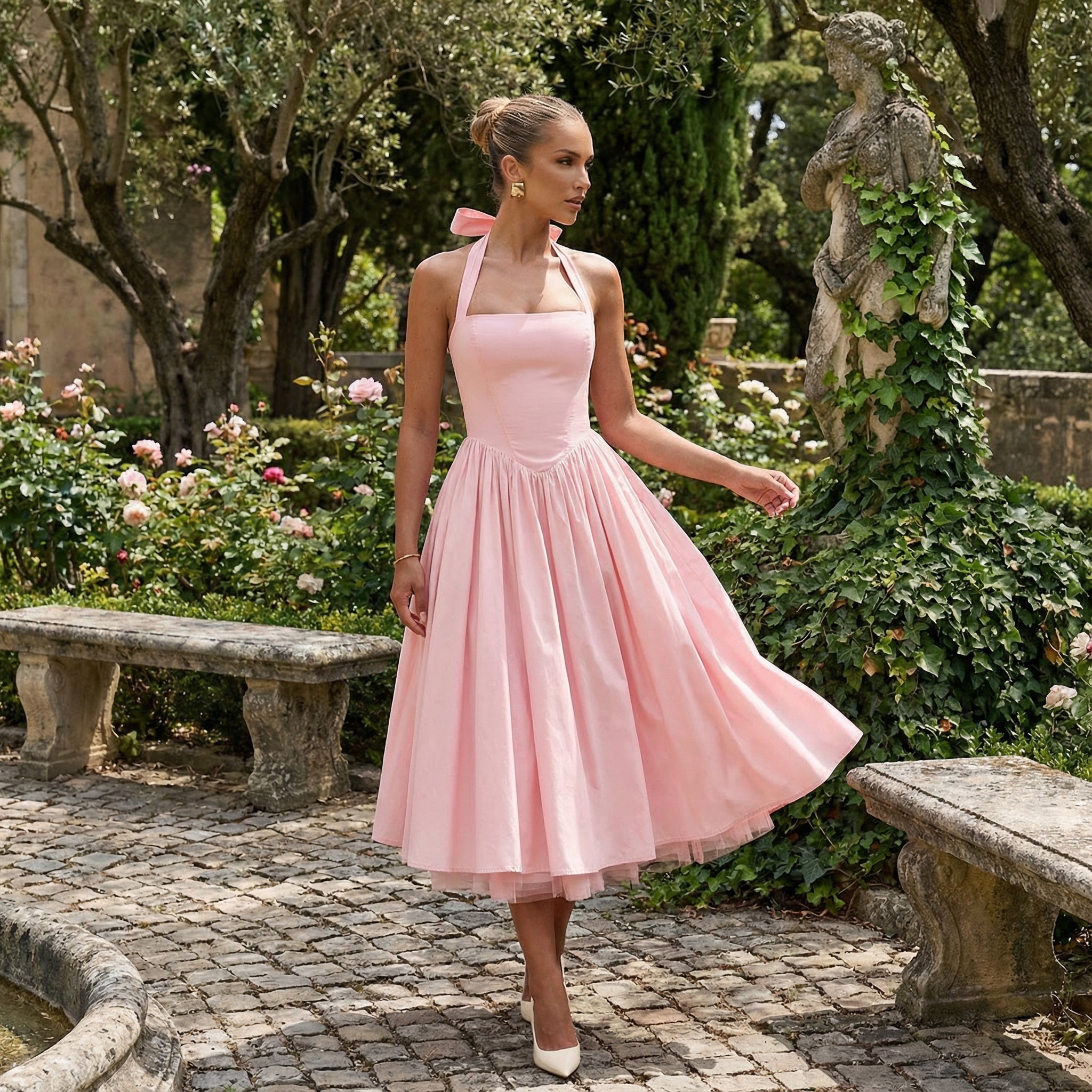 Vestido midi de encaje Éloise de la marca SLIPPO® con corsé ajustado y detalles delicados en encaje blanco.