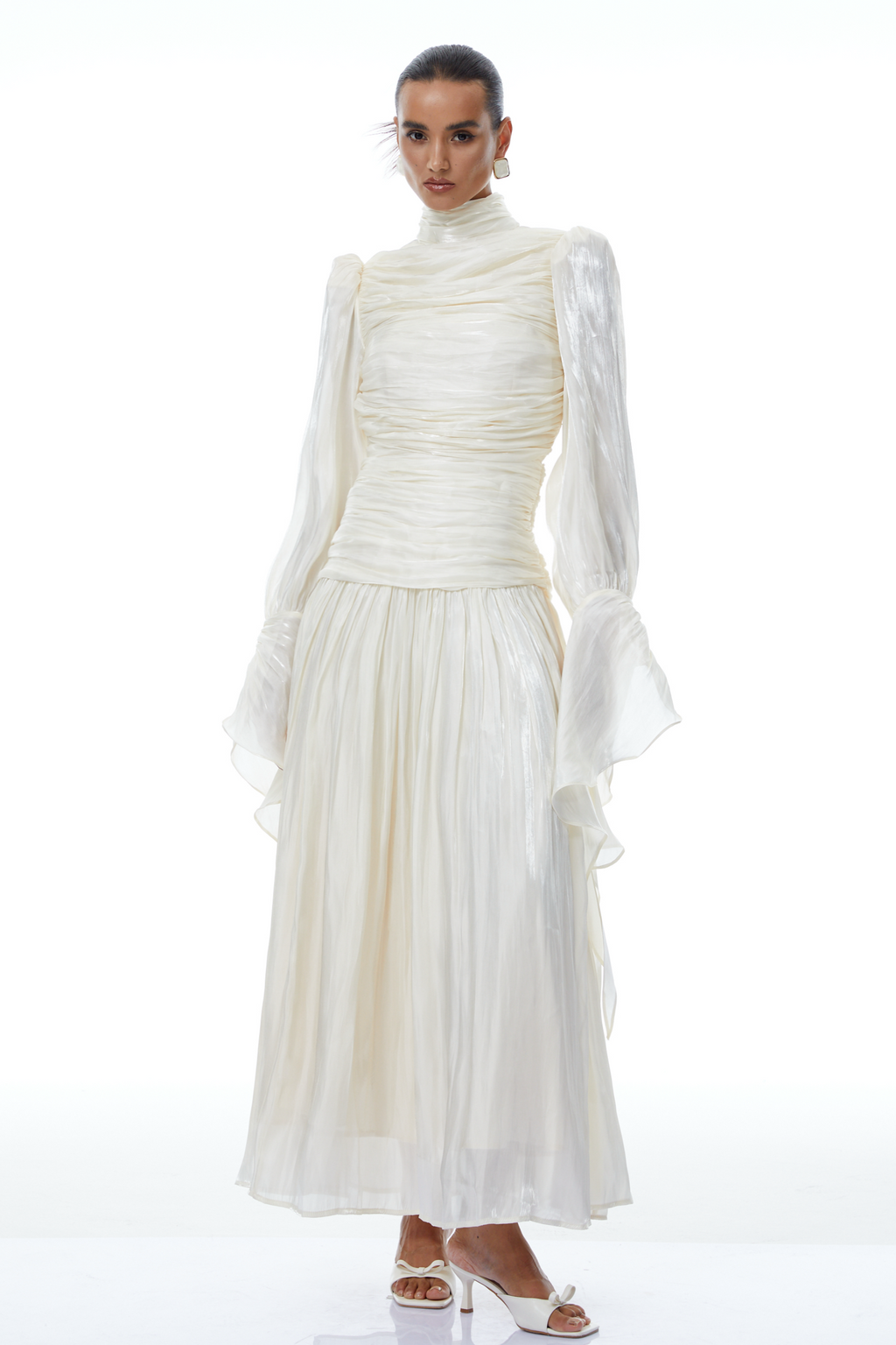 Vestido maxi midi de seda en acabado brillante y con drapeado, en tono neutro, de la marca Final Sale.