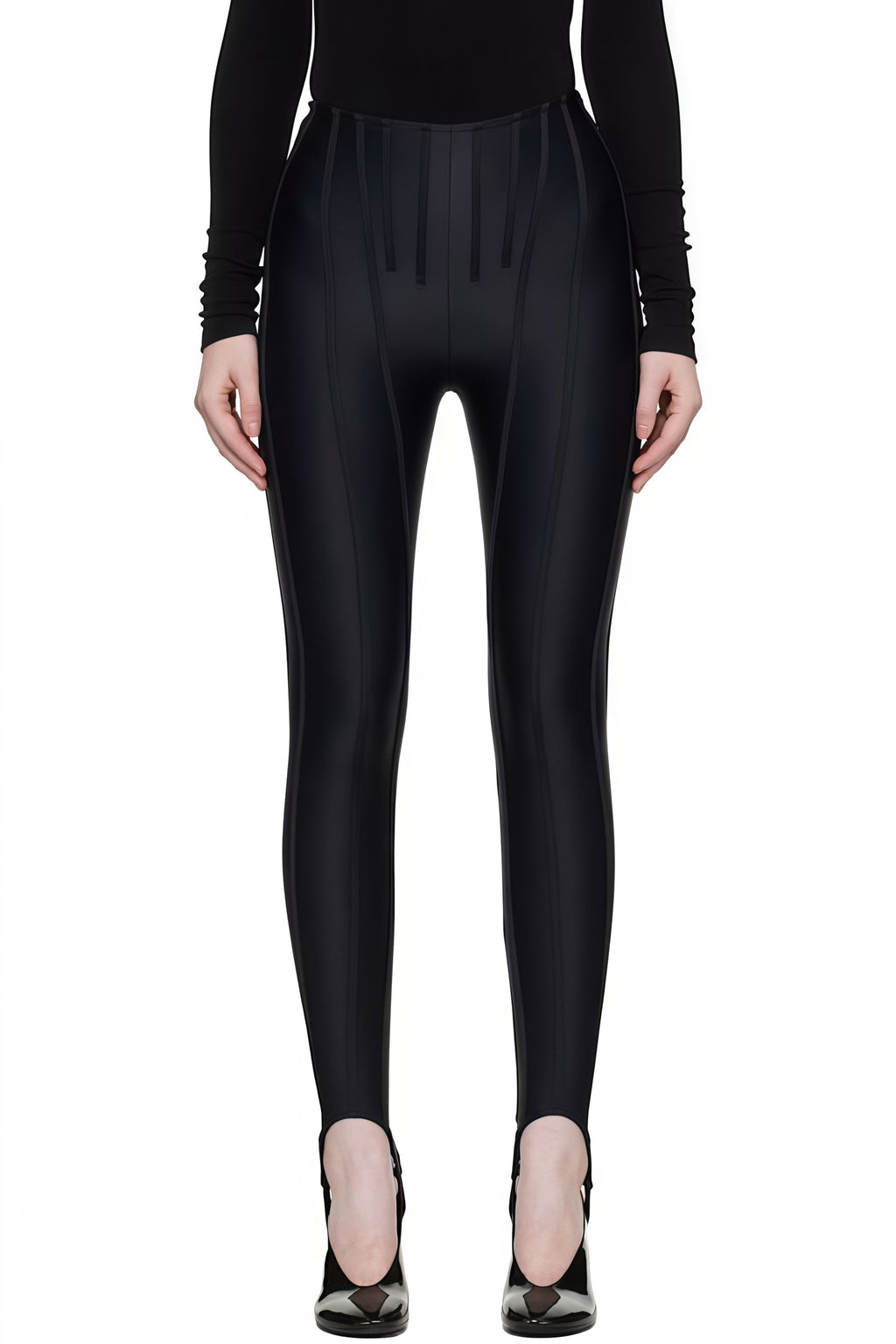 Leggings negras con costuras decorativas de la marca Bridal, ajustadas y cómodas para un estilo moderno y elegante.