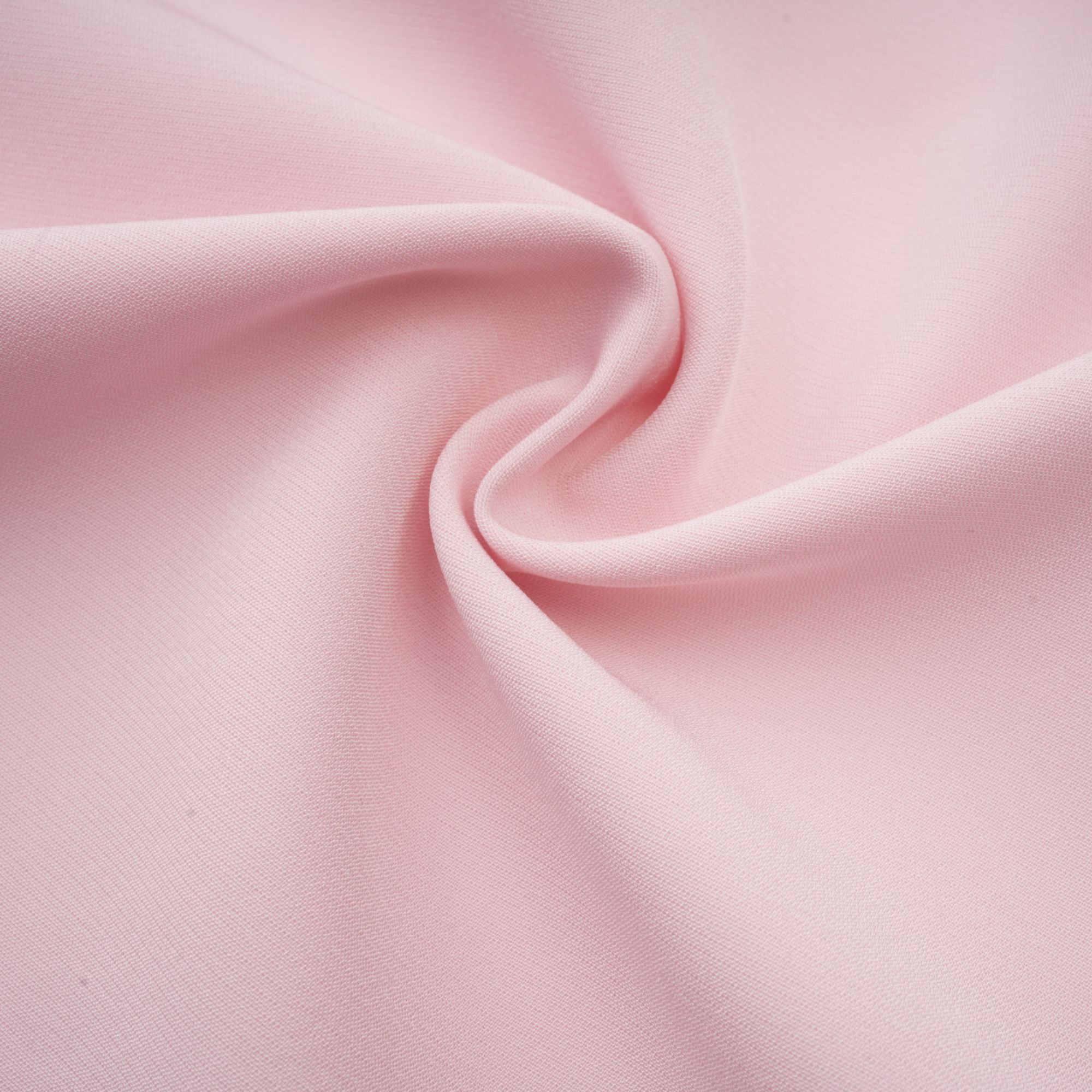 Vestido midi rosa de Final Sale con lazo en el cuello y escote dividido, diseñado para un estilo elegante y femenino.