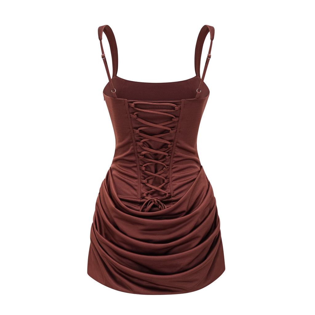 Vestido bodycon mini gris con fruncido de la marca Final Sale, ajuste ceñido y estilo elegante en la imagen.