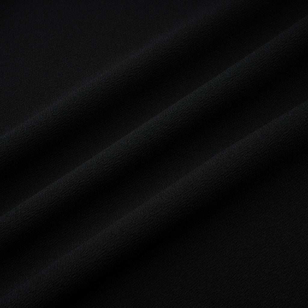 Vestido largo de novia Oona negro con bordados embellishing, falda acampanada y escote elegante en la imagen DSC01051.jpg.