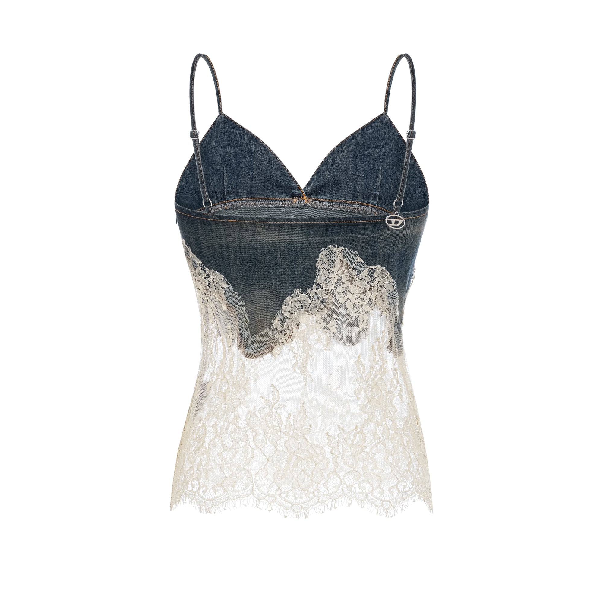 Conjunto de top y shorts de mezclilla con detalles de encaje de la marca Final Sale, en color azul, en un fondo neutro