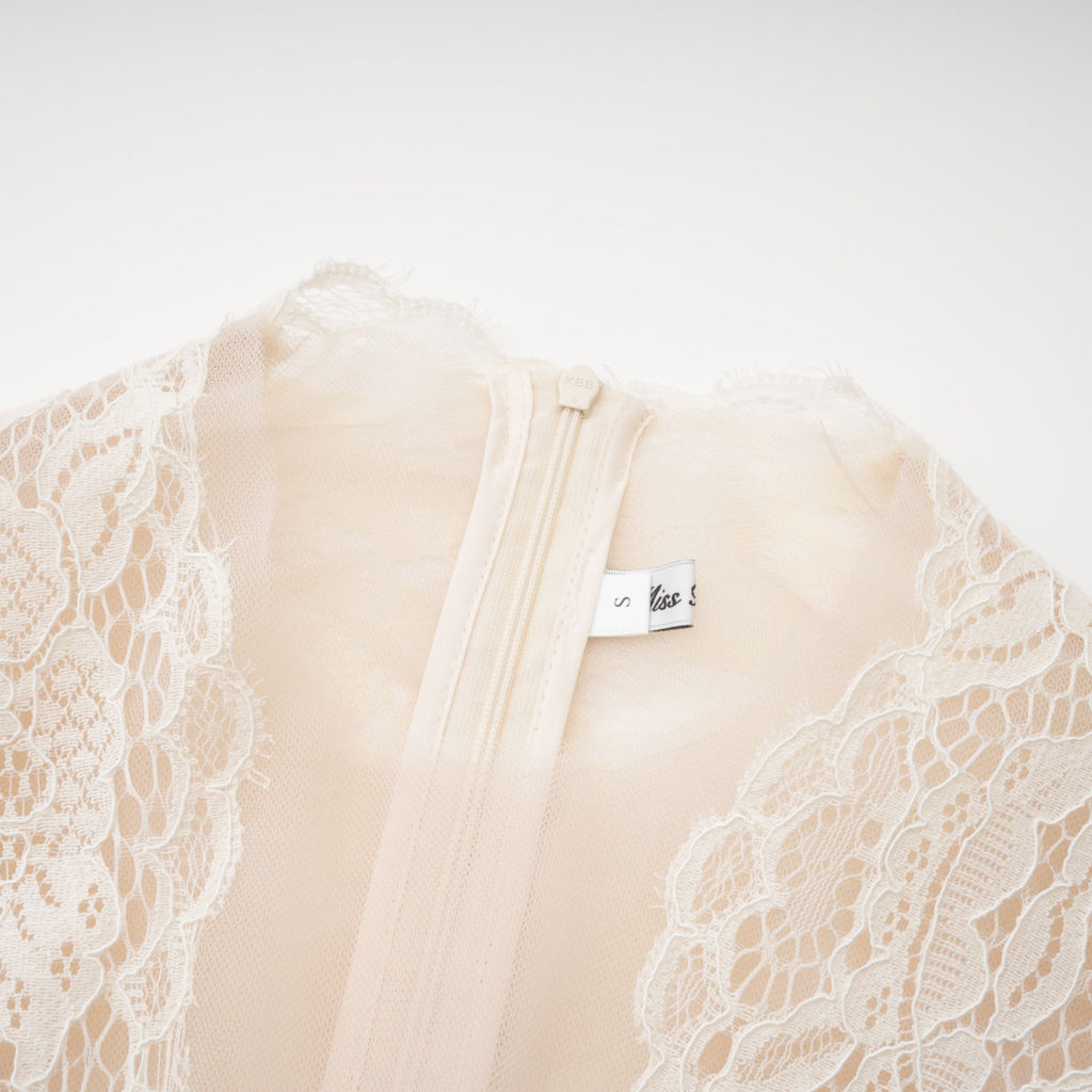 Oliana Ivory Lace Maxi Gown