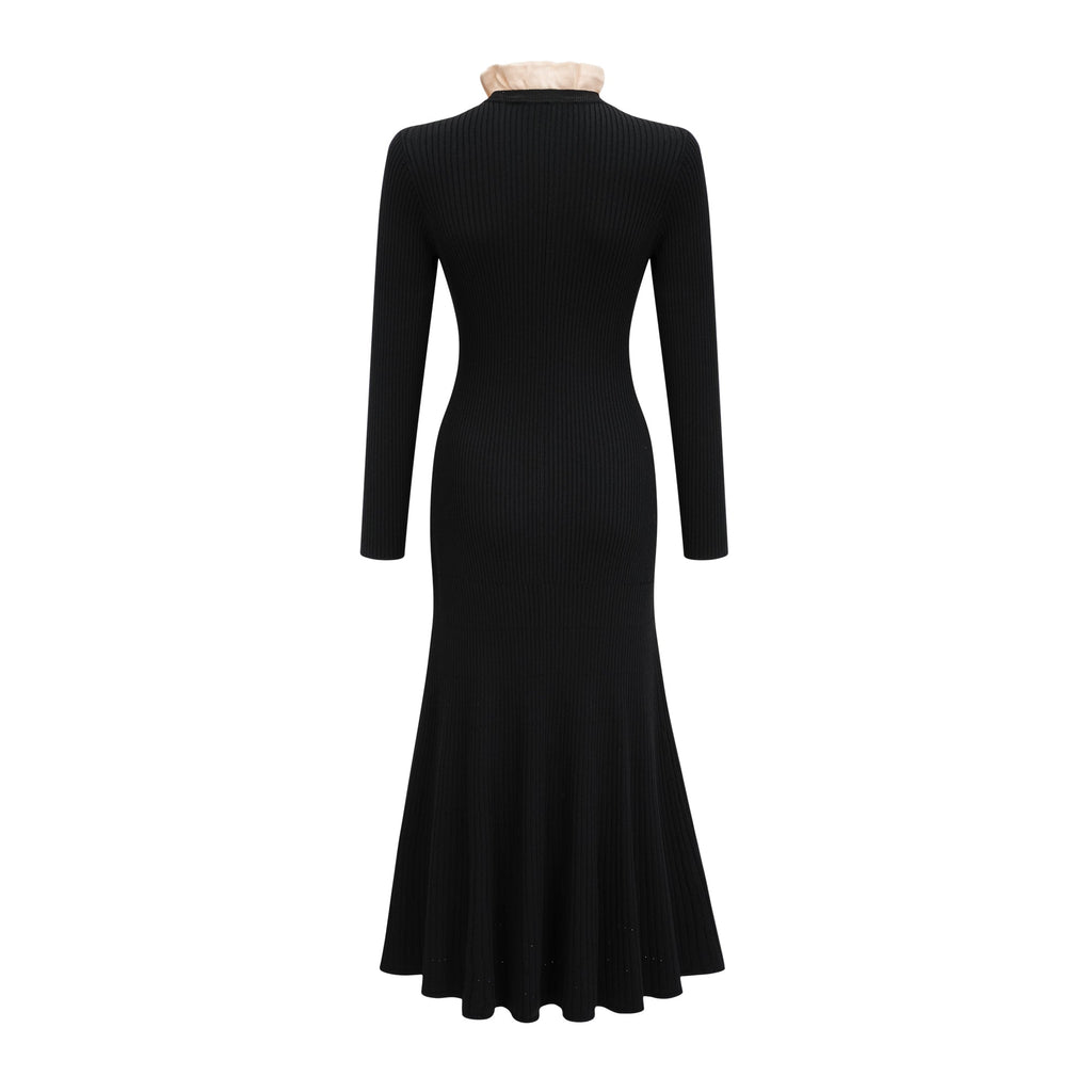 Vestido midi negro de punto con cuello fruncido de la marca Final Sale, mostrando el diseño elegante y detalles del cuello.