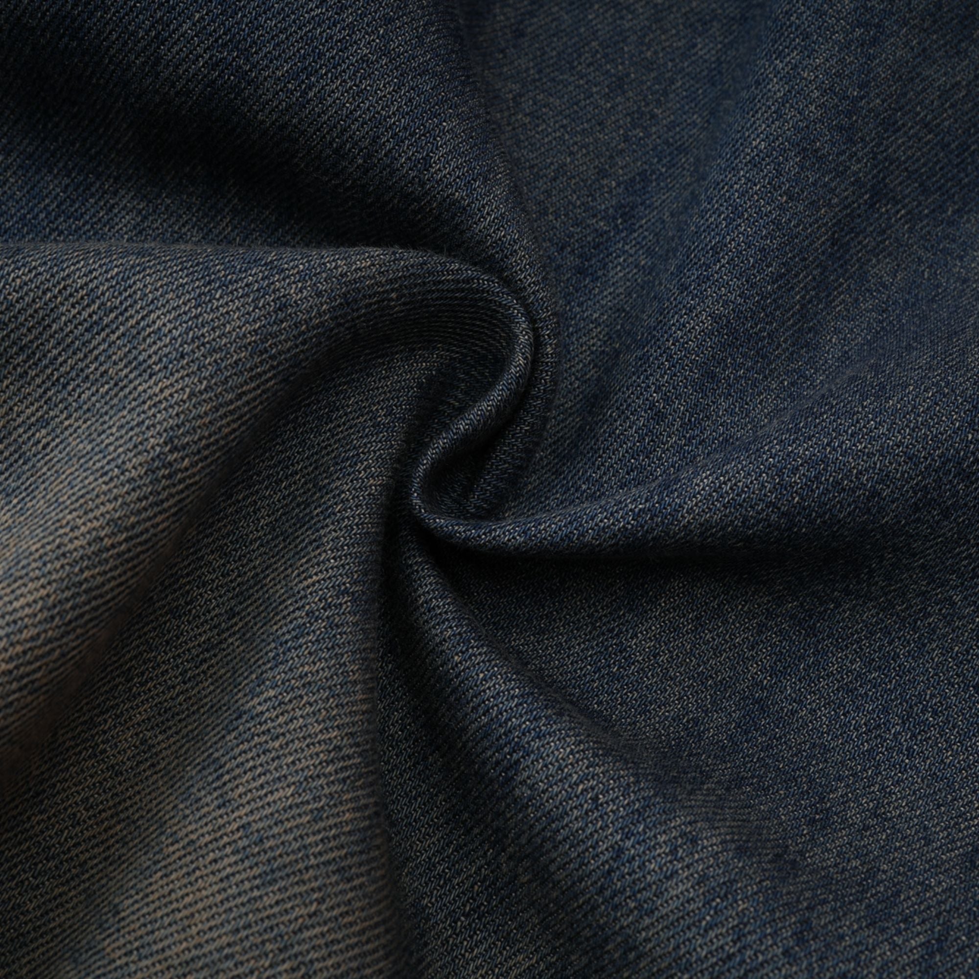 Conjunto de blusa y pantalones cortos de mezclilla con detalles de encaje de la marca Final Sale, en color azul claro.