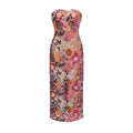 Vestido midi de encaje con lentejuelas y bordados florales coloridos de la marca Final Sale, vista frontal en la imagen.