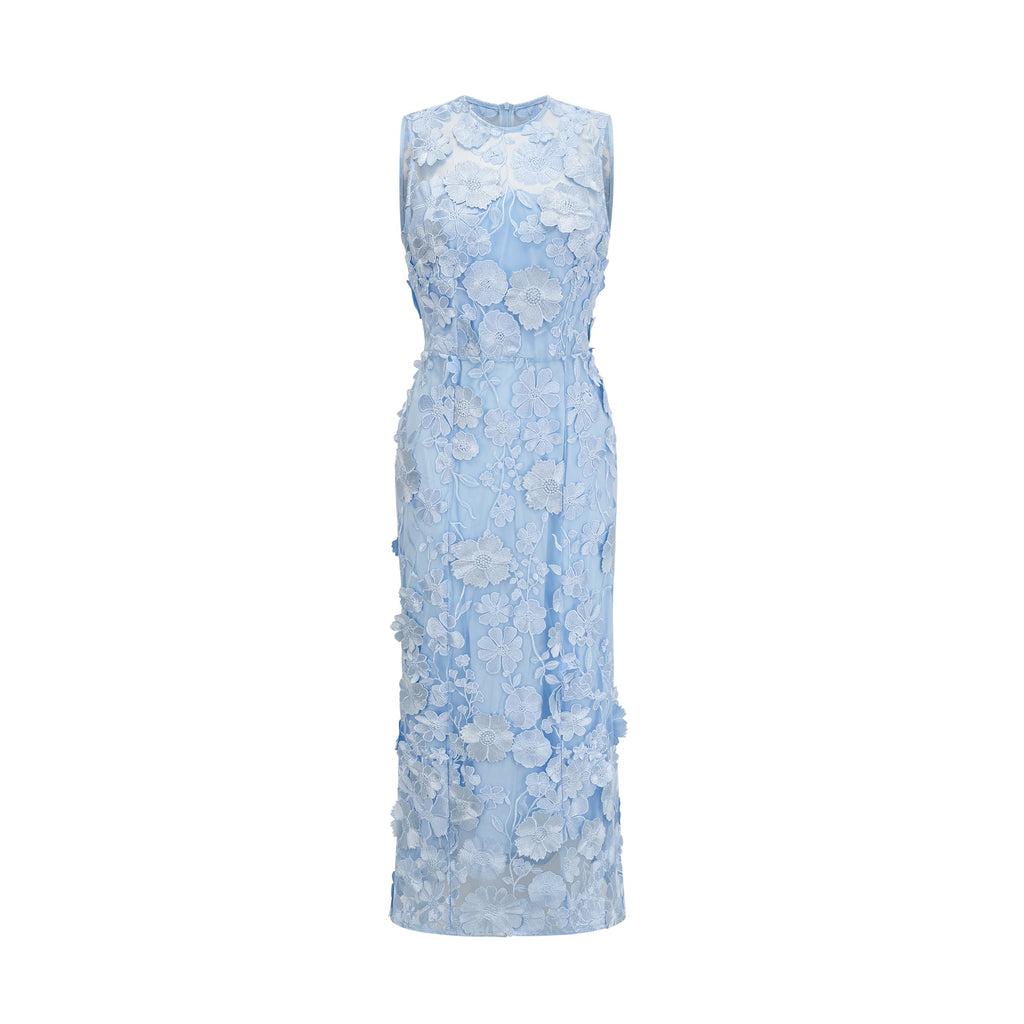Vestido midi azul con aplicación floral de la marca Final Sale, tela ligera y diseño elegante, vistas del vestido en la imagen.