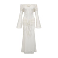 Vestido maxi de punto blanco con apliques florales y purpurina de la marca Final Sale, diseñado para ocasiones elegantes.