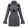 Conjunto de blazer y falda a cuadros gris Serena de Final Sale, con detalles recortados y estilo elegante.