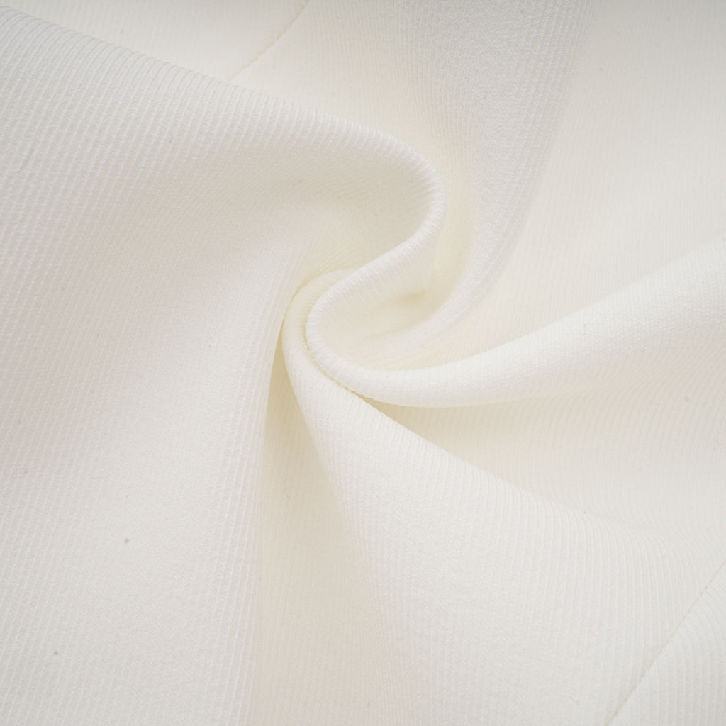 Vestido mini de falda de burbujas Elodie en blanco, con diseño ajustado y detalles elegantes, ideal para ocasiones especiales.