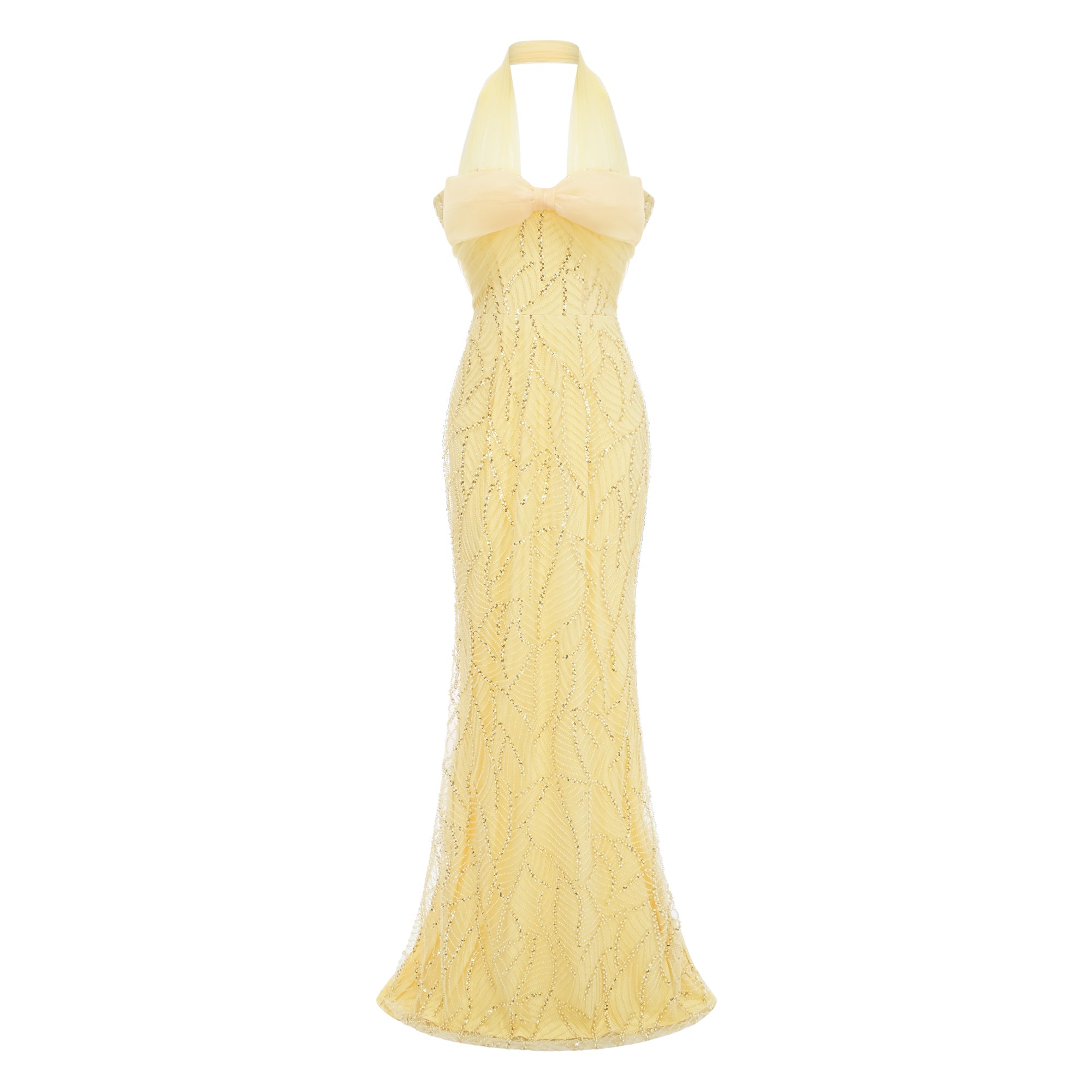 Vestido maxi amarillo Antonia de tirantes con lazo de MRNewyork, con falda larga y estilo halter, en un fondo neutro.