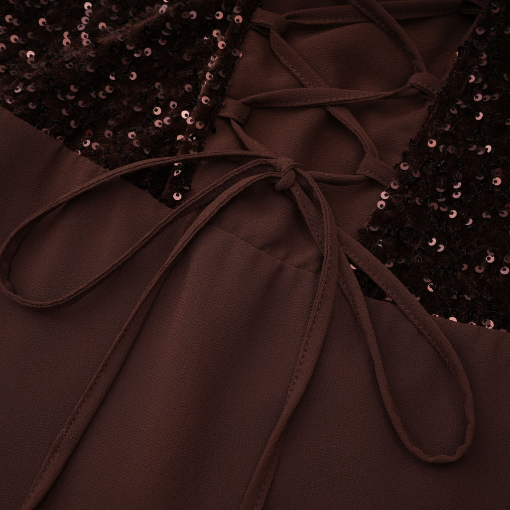 Vestido de noche maxi de Bridal en color marrón con lentejuelas, diseño asimétrico y drapeado ruched elegante.