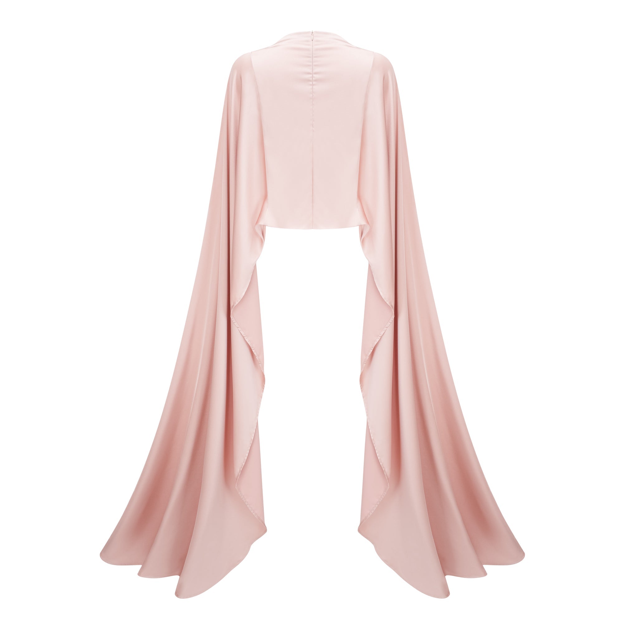 Conjunto de satén Everleigh Champagne de Bridal con top, falda y capa, en color champagne, modelo en vista frontal.