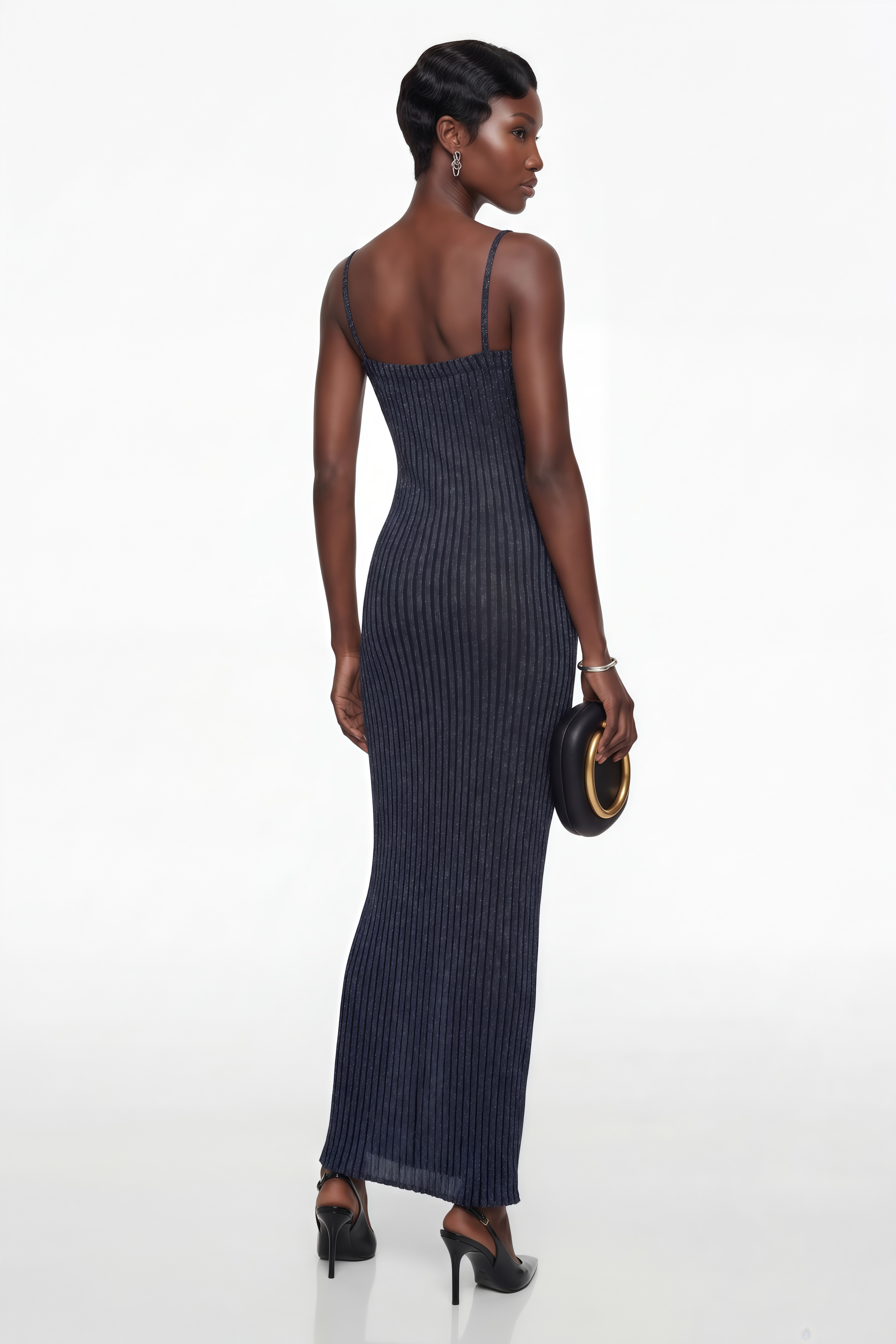 Vestido largo de punto metálico azul oscuro Eden de MRMelbourne, estilo maxi con un acabado brillante y elegante.