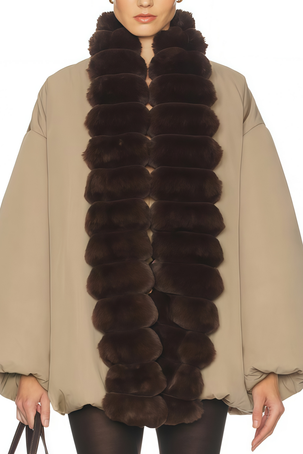 Chaqueta acolchada caqui Bridal con ribete de piel y bajo burbuja, estilo elegante y moderno, vista frontal de la prenda.