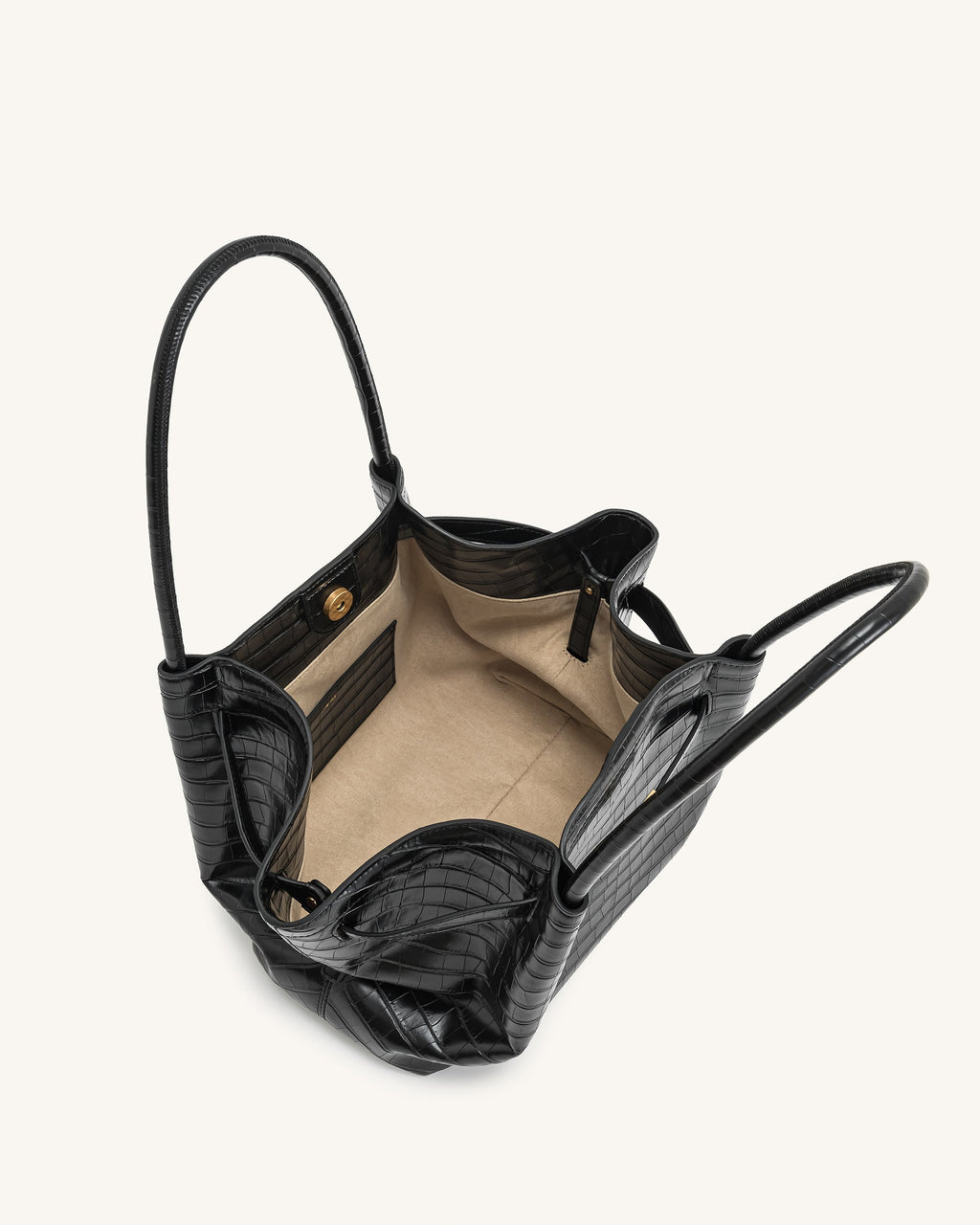 Bolso tote mediano Hana JW PEI en cuero negro con textura de cocodrilo, vista interior con compartimentos y detalles de diseño.