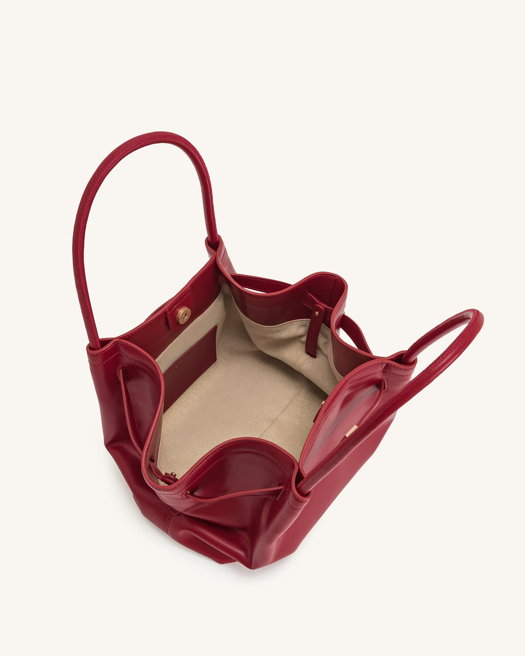 Mochila tote mediana Hana JW PEI en color burdeos, vista interior con compartimentos y detalles de la bolsa.