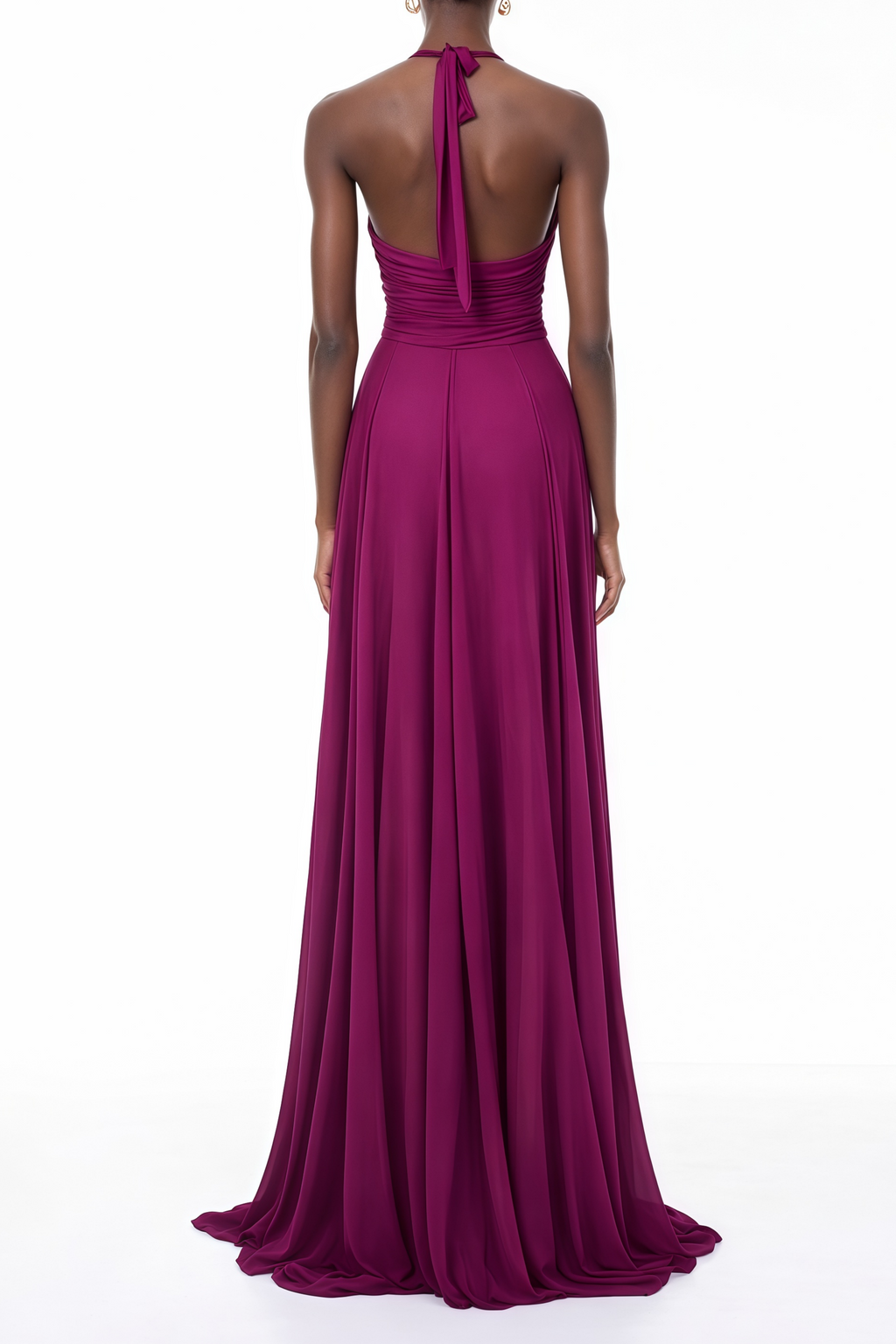 Vestido maxi con diseño de tren púrpura y fruncido de MRMelbourne, muestra el estilo elegante y detalles del vestido largo.