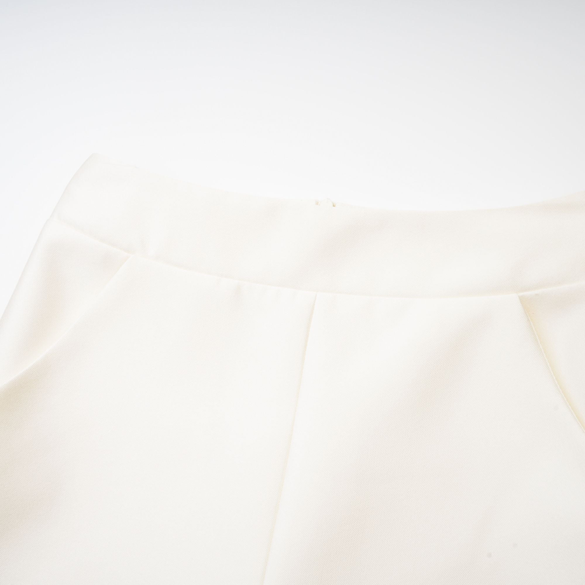 Conjunto de blusa blanca y falda a juego de la marca Final Sale, conjunto coordinado para mujer, imagen de la parte superior y falda.