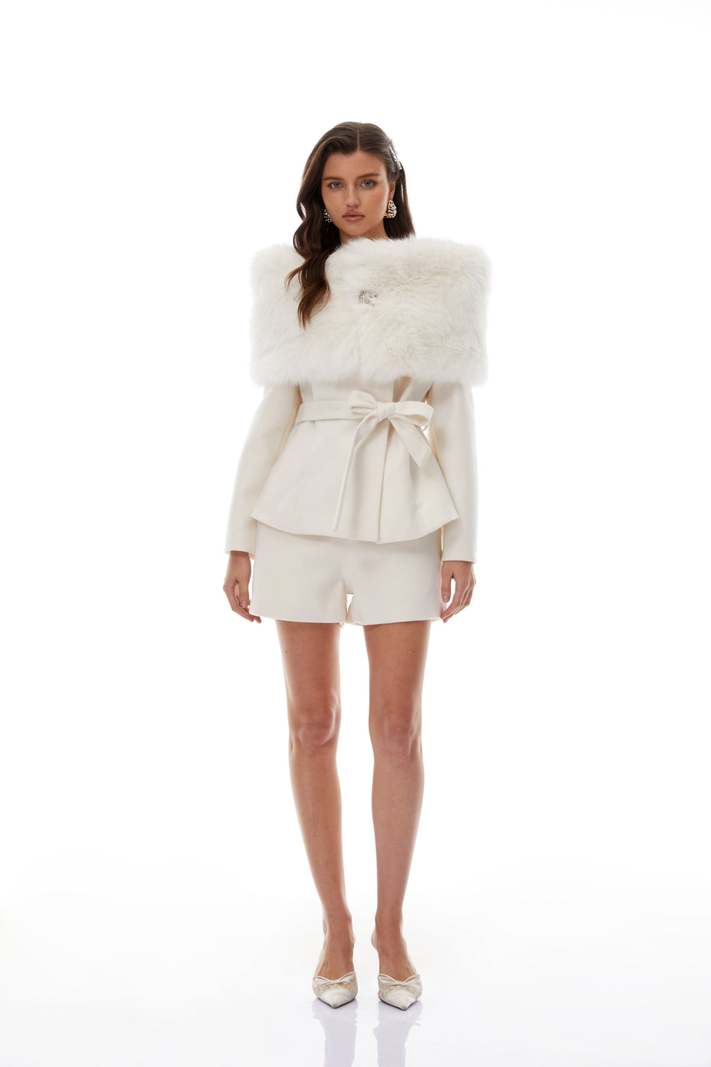 Unndís White Fur Shawl & Woolen Jacket & Shorts Set