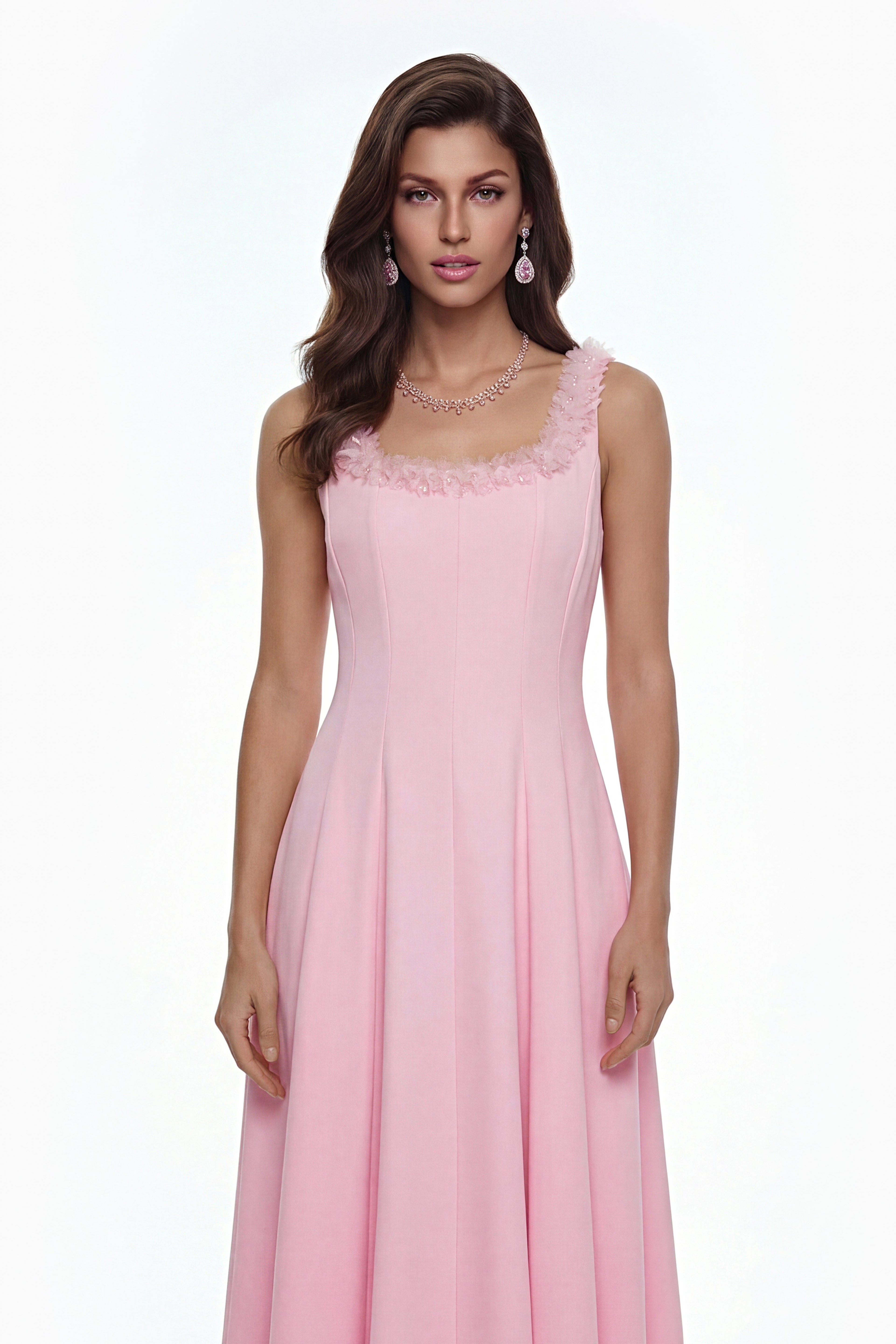 Vestido midi plisado rosa Zinnia de MRNewyork con detalles en 3D de pétalos, elegante y de estilo femenino.
