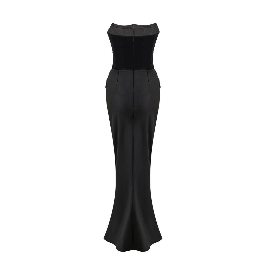 Vestido maxi negro de cristales Aurore con detalles brillantes, diseñado por Final Sale, para ocasiones elegantes y sofisticadas.