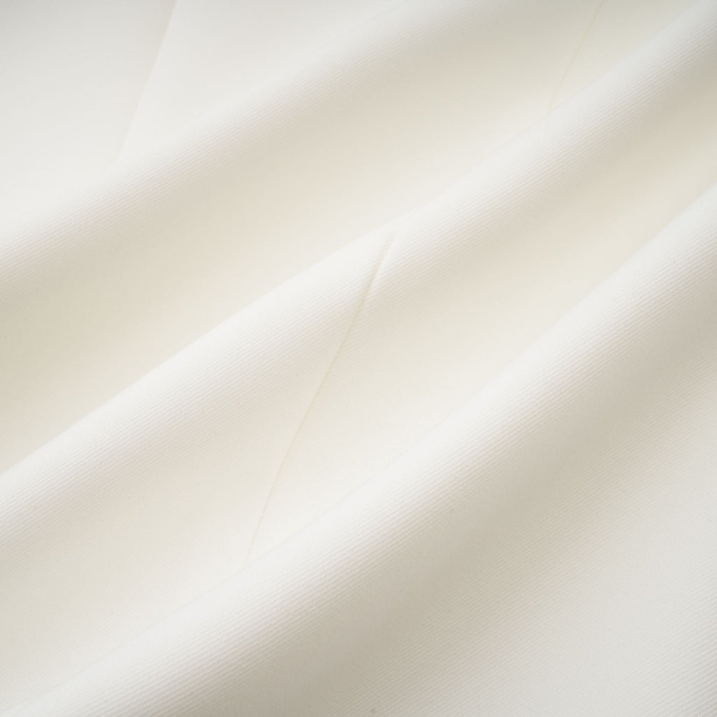 Vestido mini Fionnghuala blanco con adornos de cristales, elegante y ajustado para ocasiones especiales.