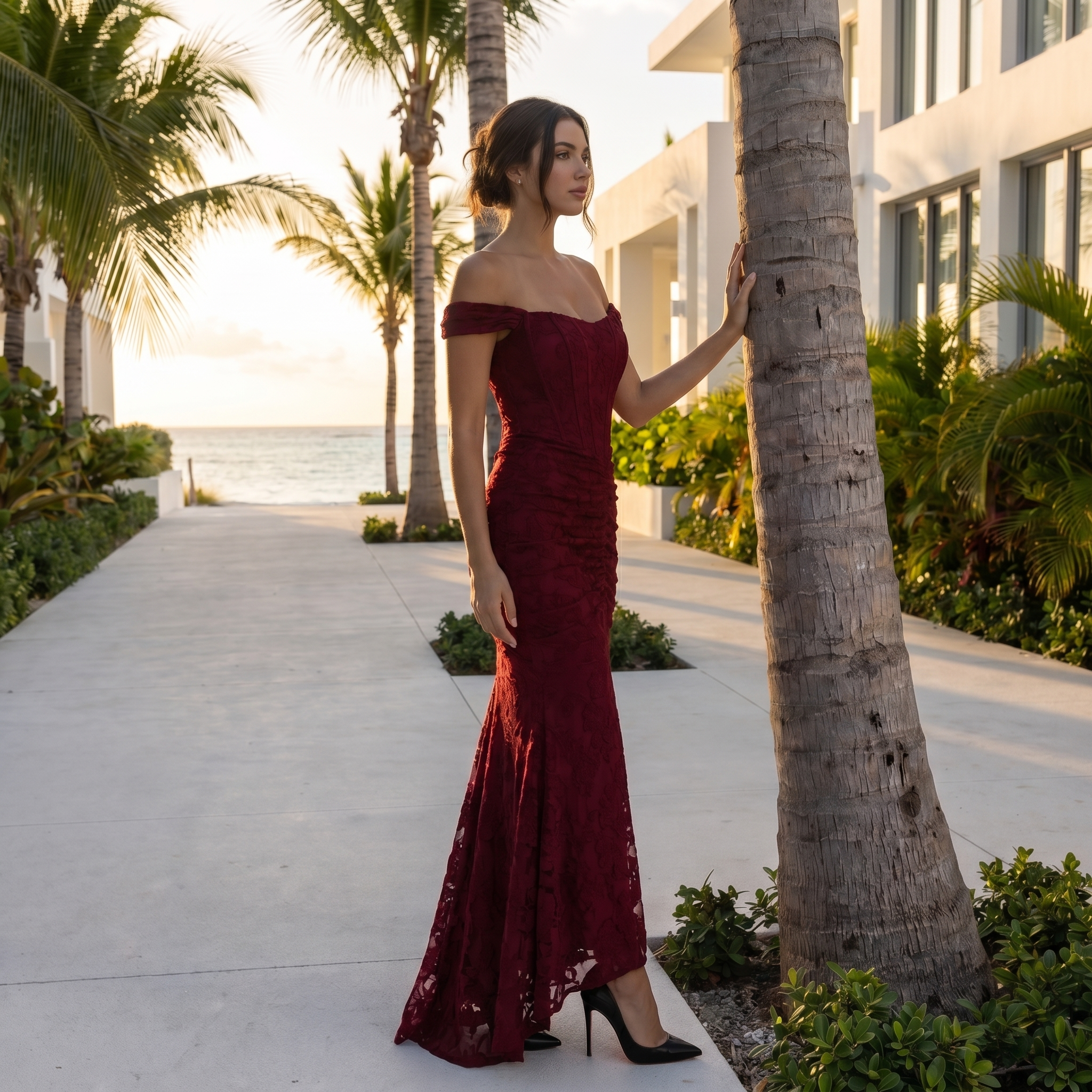 Vestido de invitada de boda SLIPPO® Ziva con cintura esculpida, diseño elegante y ajustado en color neutro.