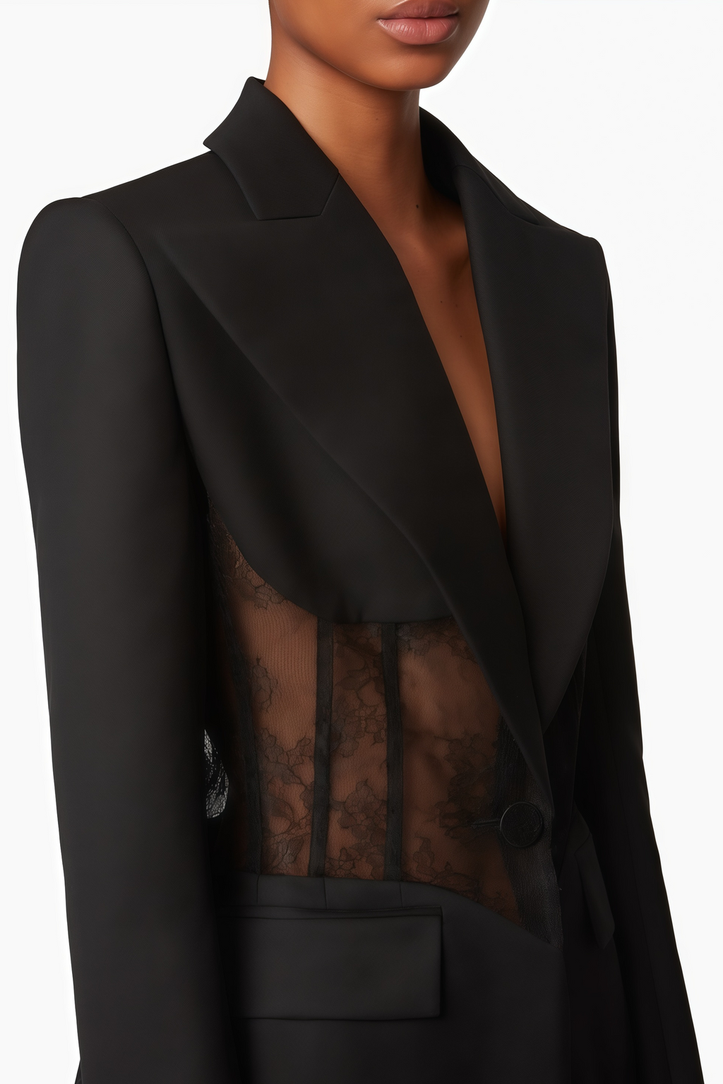 Blazer negro con panel de encaje floral de Bridal, diseño elegante y moderno para ocasiones especiales.